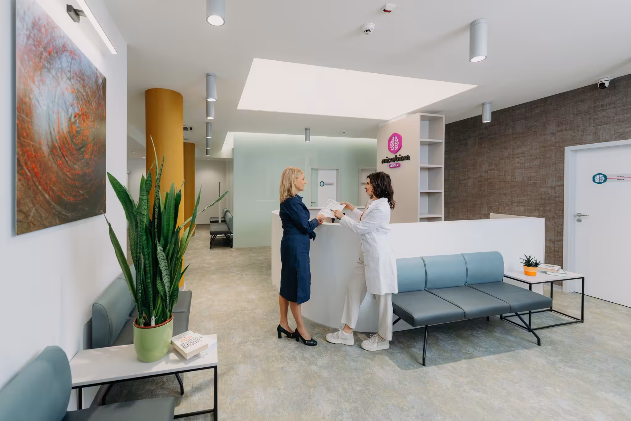 Fotografie corporate pentru clinici | Microbiom Center Târgu Mureș